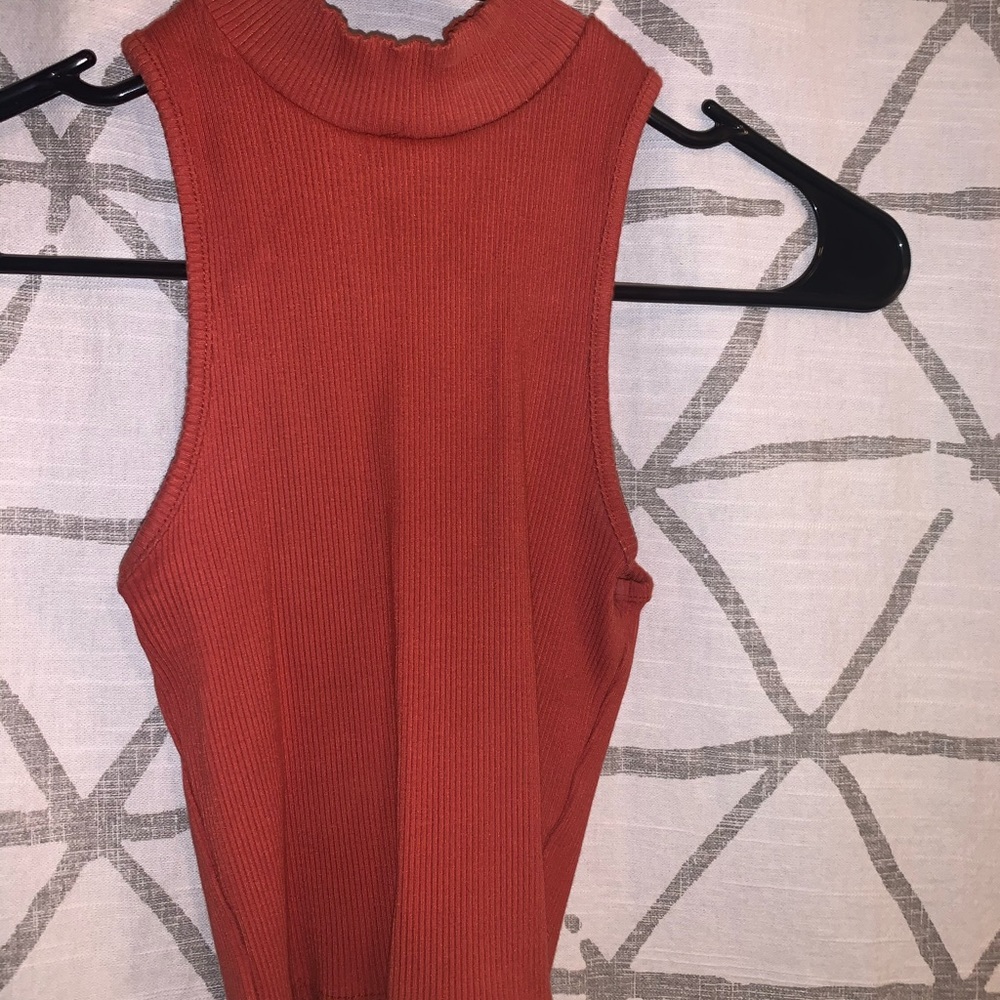 Mock neck crop top
